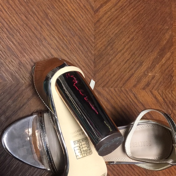 Highheels - Picture 1 of 3